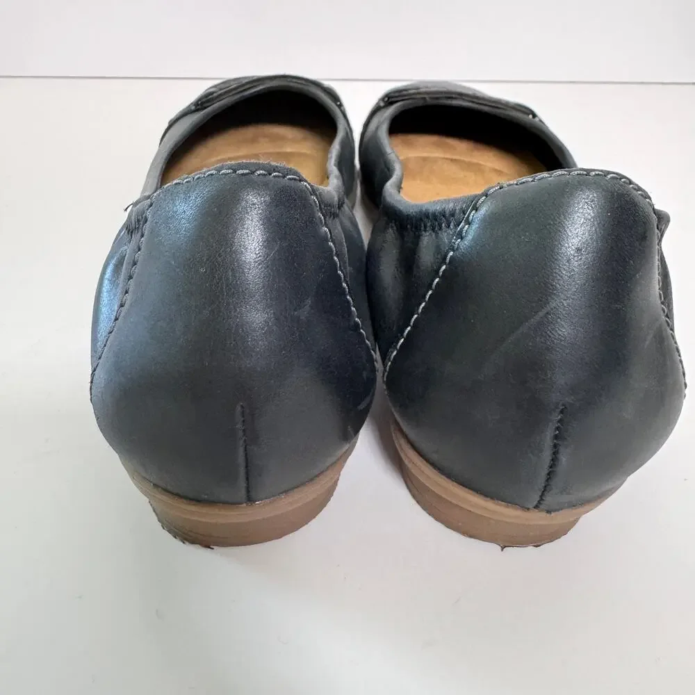 Clarks Womens Lyrical Rhyme Flat Shoes Size 8 Leather Comfort Cushioned Black